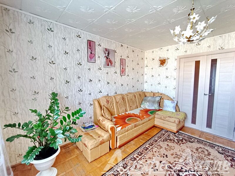 Трёхкомнатная квартира, К.Маркса ул. - 220323, фото 1