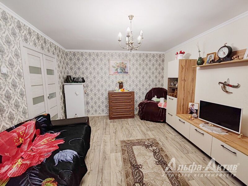 Трехкомнатная квартира, Орджоникидзе ул. - 250388, фото 1